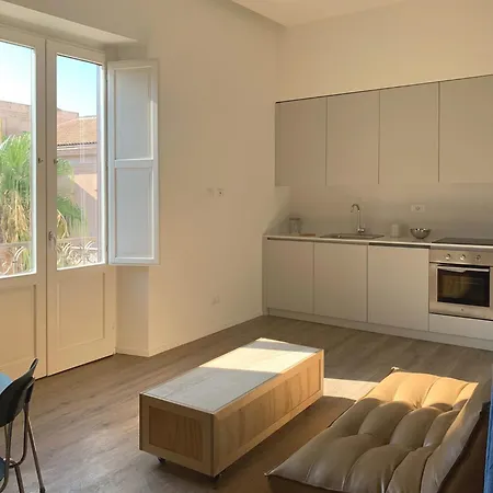 Apartment Lucatelli Square 1