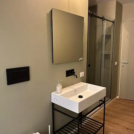 Apartman Lucatelli Square 1 *