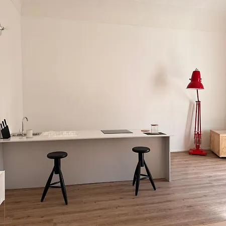 Apartment Lucatelli Square 1 *