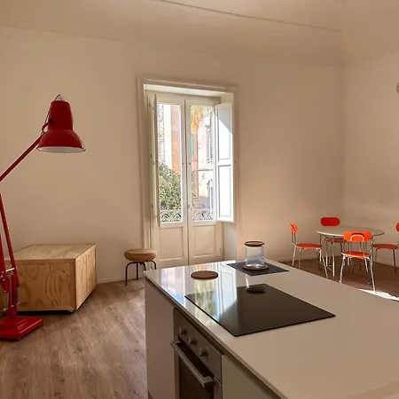 Lucatelli Square 1 Apartman