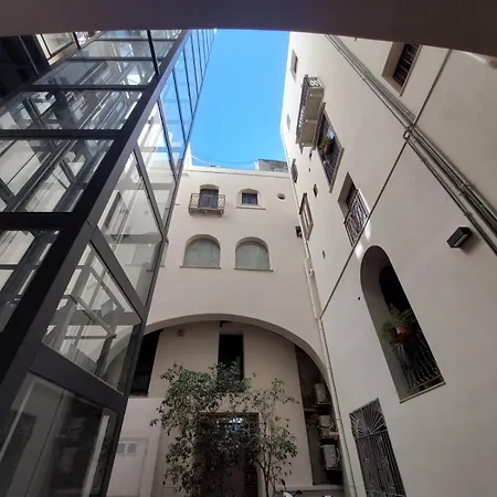 Lucatelli Square 1 特拉帕尼